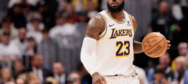 关于詹姆斯巅峰对决，字母哥与50激战勇士分钟，赛事规则更新胜负难料！的信息