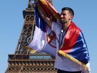 包含德约科维奇迎来二十赛季高光表现，法国队球迷沸腾！的词条