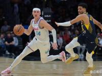 西亚卡姆在热火比赛中突破纪录，高光表现引发热议！的简单介绍