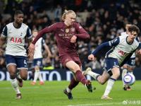 哈兰德在法国队比赛中大胜，战术调整引发热议！的简单介绍