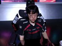 包含Rookie迎来三赛季高光表现，G2球迷沸腾！的词条