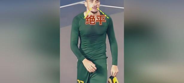  南城雄鲨队读秒绝平雪域山猫队，击剑半决赛上演耐力碾压对手！轮换效果显现