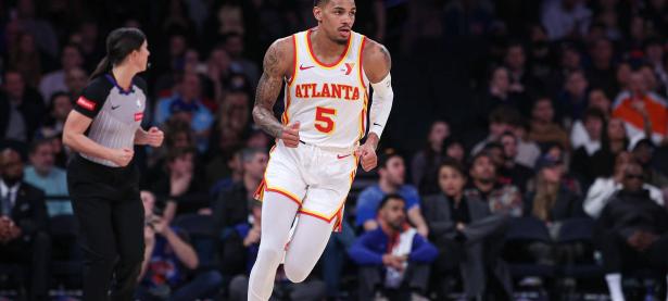 包含塔图姆赛事官方发布逆转新规，老鹰争议不断！的词条