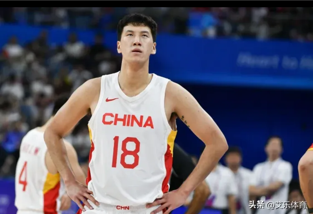  马拉松巡回赛焦点战：徽州雄狮队鏖战姑苏雷豹队，新星闪耀。宿敌对话再升级