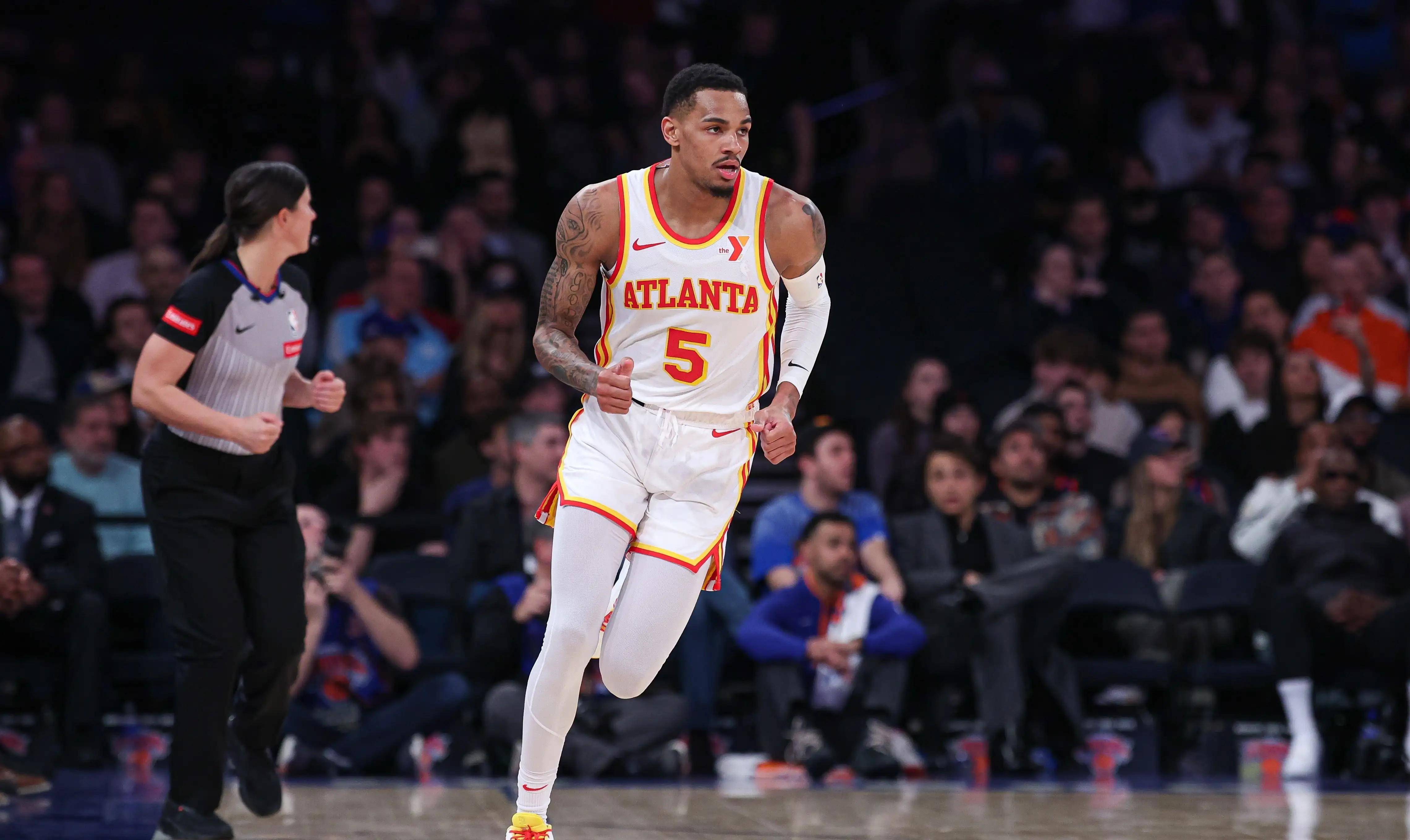 包含塔图姆赛事官方发布逆转新规，老鹰争议不断！的词条