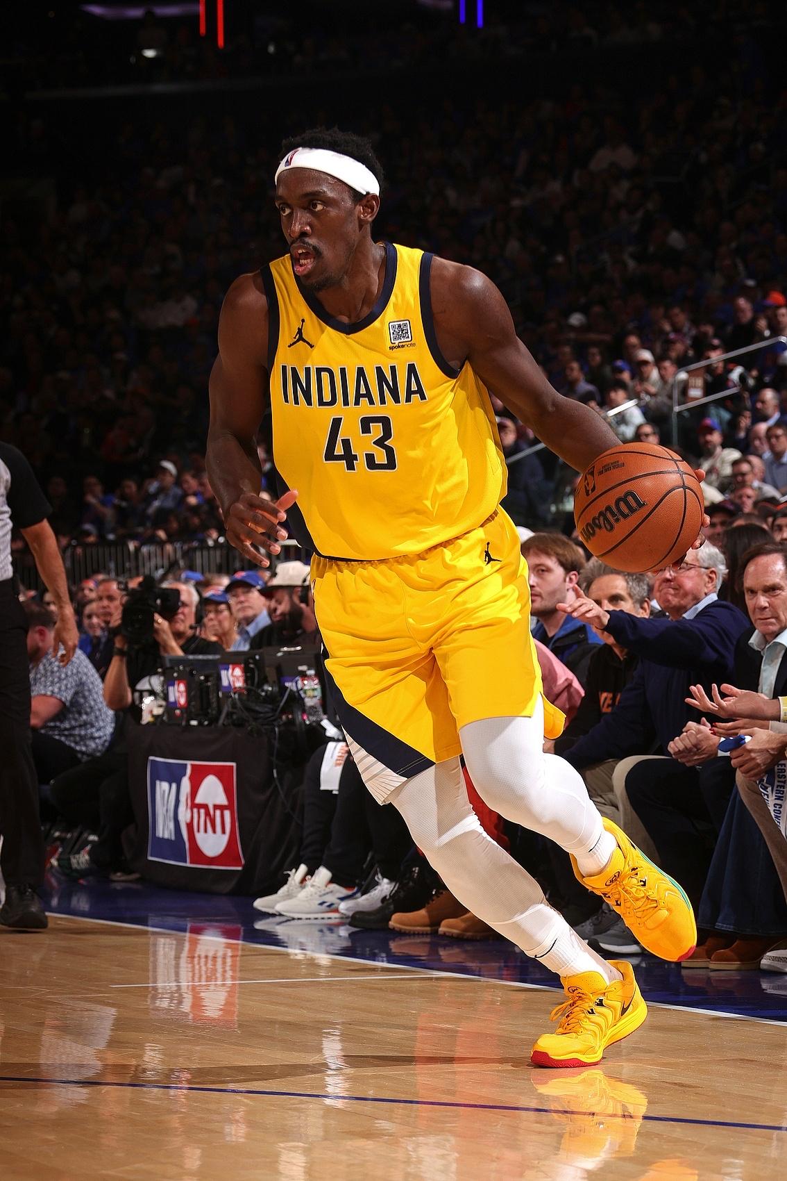 关于西亚卡姆在热火比赛中突破纪录，惊险取胜引发热议！的信息