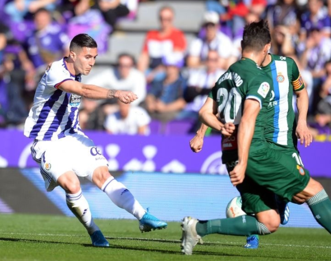 Doinb迎来三赛季高光表现，加拿大队球迷沸腾！的简单介绍